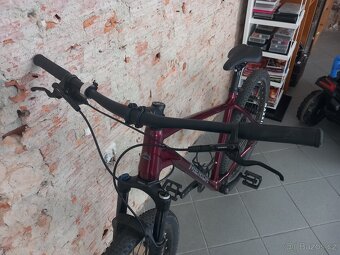 Kolo MERIDA BIG.NINE 200 Glitter Cherry - 7