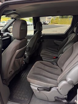 Chrysler Voyager 2.5 crdi - 7