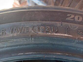 205/45R17 - 7