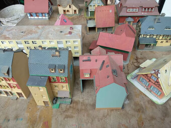 domečky k vláčkum velikost N H TT - 7