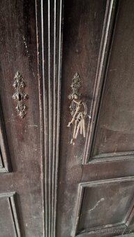 Starožitná skříň - 7