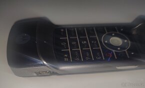 Motorola KRZR K1 modrá použitá - 7