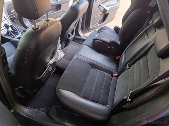 Ford Mondeo MK4 2.0 tdci - 7