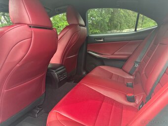 Lexus IS 300h F-Sport - 7