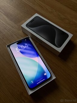 Apple iPhone 15 Pro Max 256GB černý - 7