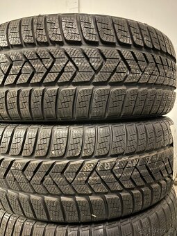 Original zimni Tesla Model S r19 + 245/45/19 100% - 7