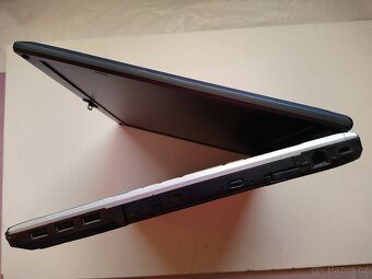 Fujitsu Siemens LifeBook E8310 - 7