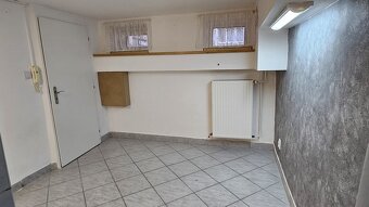 Pronájem místnosti v suterénu + sprch. kout + linka + WC - 7