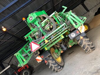 John Deere postřikovač - 7