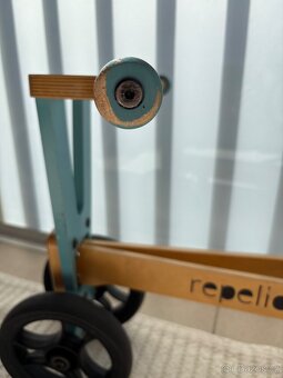 💙 Lehoučké & ergonomické odrážedlo Repello S-Evolution (tyr - 7