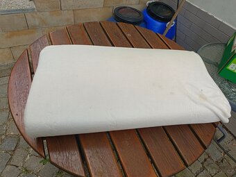 Polštář anatomický Latex z IKEA zánovní za 55 Kč LATEX - 7