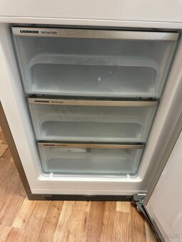 Lednice s mrazákem Liebherr (252) - 7
