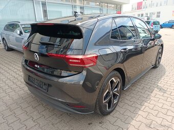 VW ID.3 Pro 150kW 92tkm Panorama WEBASTO - záruka Autodraft - 7