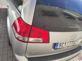 Opel Vectra SW 110 kW rok 2008 - 7