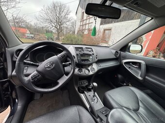 Prodám Toyota Rav4 - 7