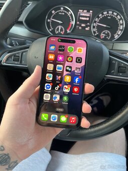 iPhone 15 256gb - 7