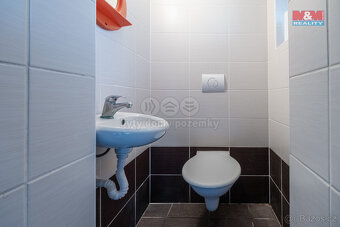 Prodej rodinného domu, 308 m2, Chomutov, ul. Husova - 7