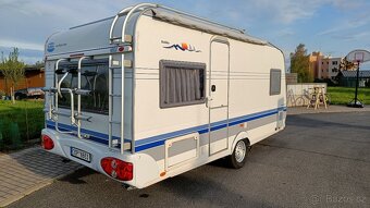 Prodám karavan HOBBY 460 UFE 2003 pro 4 osoby - 7