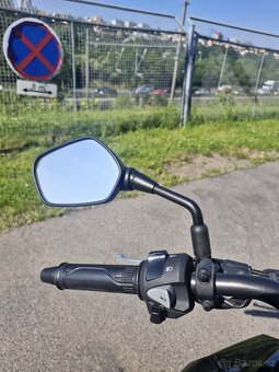 Honda CBR125R - 7