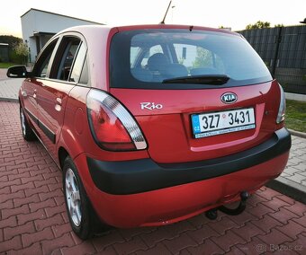 KIA Rio 1.4 - rok 4/2009, najeto 89.800 km, nová STK - 7