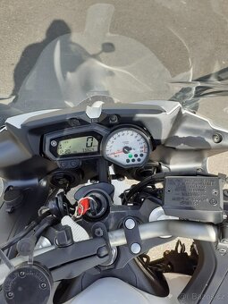 Yamaha FZ 8 - 7