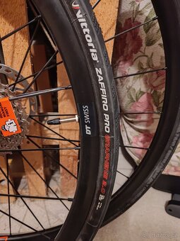Prodám sadu kol DT swiss p1800 spline + komponenty - 7