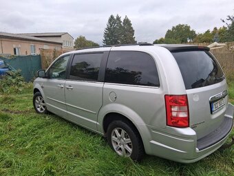 Chrysler Grand Vogyaer - 7