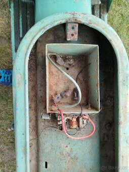 Predám čz 175/501 prasa skútr prase čune. - 7