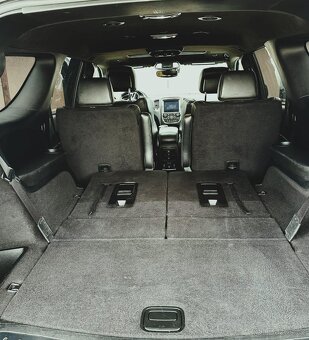 Pronájem vozu Dodge Durango 6.4 SRT - 7