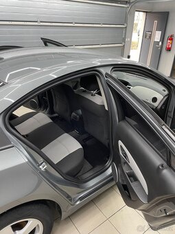 Chevrolet Cruze 1.8 - 7