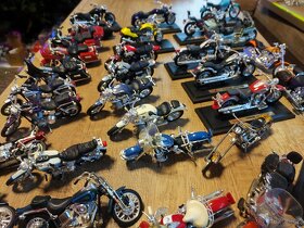 Sbírka modelů motocyklů  129ks - 7