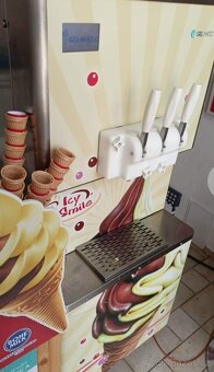 Pojízdná prodejna Foodtruck Zmrzlina - 7