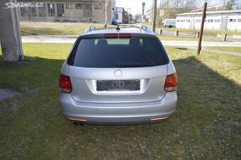 VW Golf 6 combi 2,0 103 kw Panorama Kůže Highline - 7