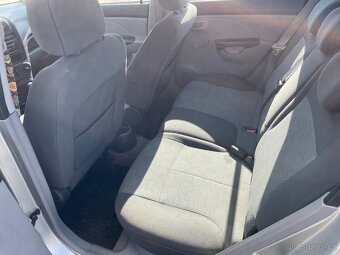 Kia Picanto I (1) 1.1i 48kW rok 2004 Náhradní díly - 7
