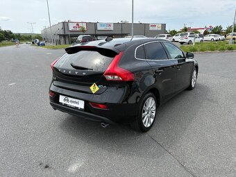 Volvo V40 D4 AUT/Polestar - 147 kW/servis. kn./v ČR-1. maj. - 7