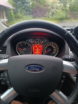 Ford Kuga - 7