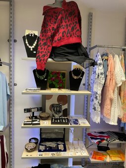 Prodám vybavení obchodu - 7