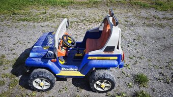 Dětské elektrické autíčko Peg Pérego - 7
