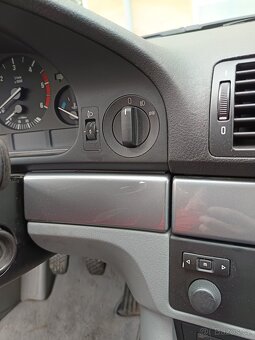 BMW E39 díly z interiéru - 7