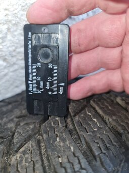 Nokian WR D4 215 60 R17 96H zimní pneu jako nové 2ks - 7