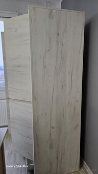 Šatní skříň +regál - 7
