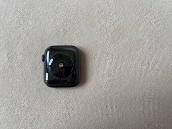 Apple Watch SE 1.generace - 7
