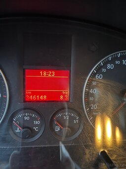 Volkswagen Touran 1t1 1.9tdi 77kw 7.míst - 7