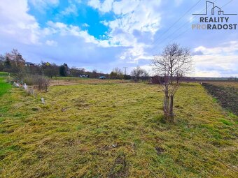 Prodej zahrad 500m2, rovina, sad - 7