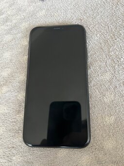 Apple iPhone XR 64 GB - 7