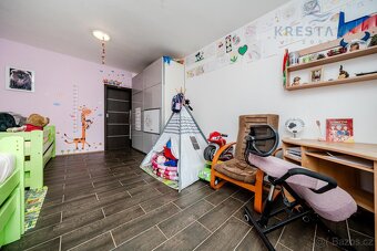 Nadstandartní byt 3+1, 78m2, s 2 wc, sprchovým koutem i vano - 7