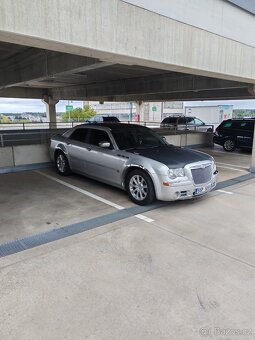 Chrysler 300c - 7
