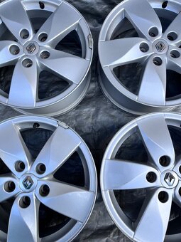 5x114,3 R16 originál disky Renault Megane - ET 47 - 7