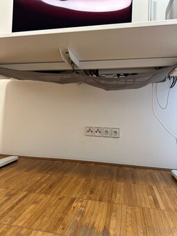 Elektricky výškově nastavitelný stůl IKEA BEKANT 160×80 cm - 7