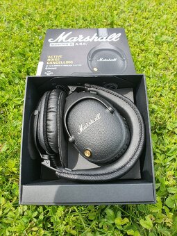 Marshall Monitor II A.N.C.
- 7